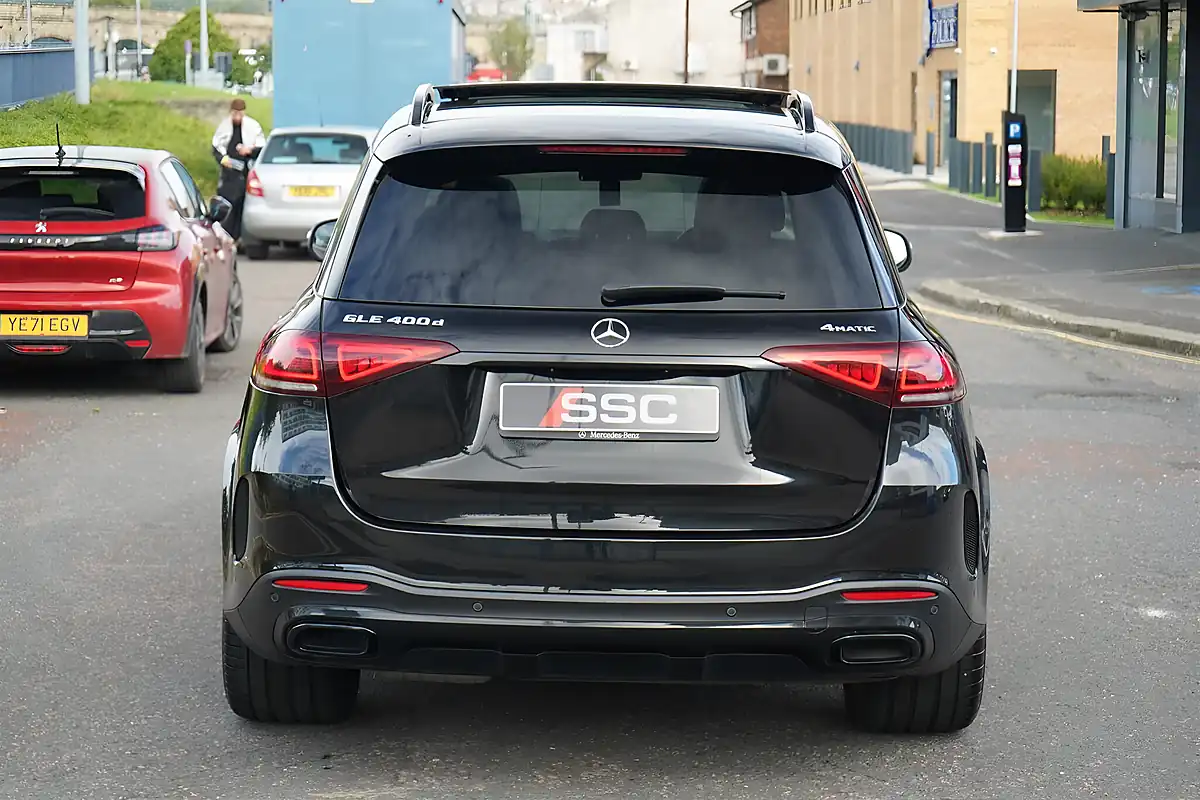 Used 2019 Mercedes-Benz Gle AMG Line Premium Plus Black - Interior and Exterior details 11