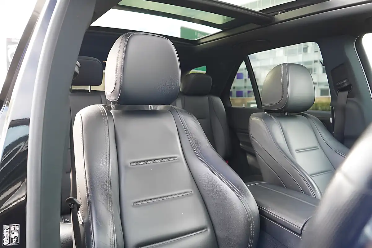 Used 2019 Mercedes-Benz Gle AMG Line Premium Plus Black - Interior and Exterior details 14