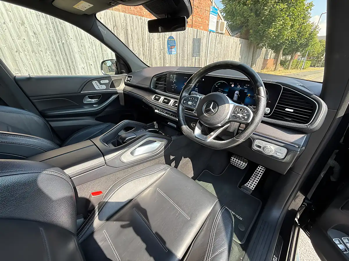 Used 2019 Mercedes-Benz Gle-Class AMG Line Premium Black - Interior and Exterior details 12