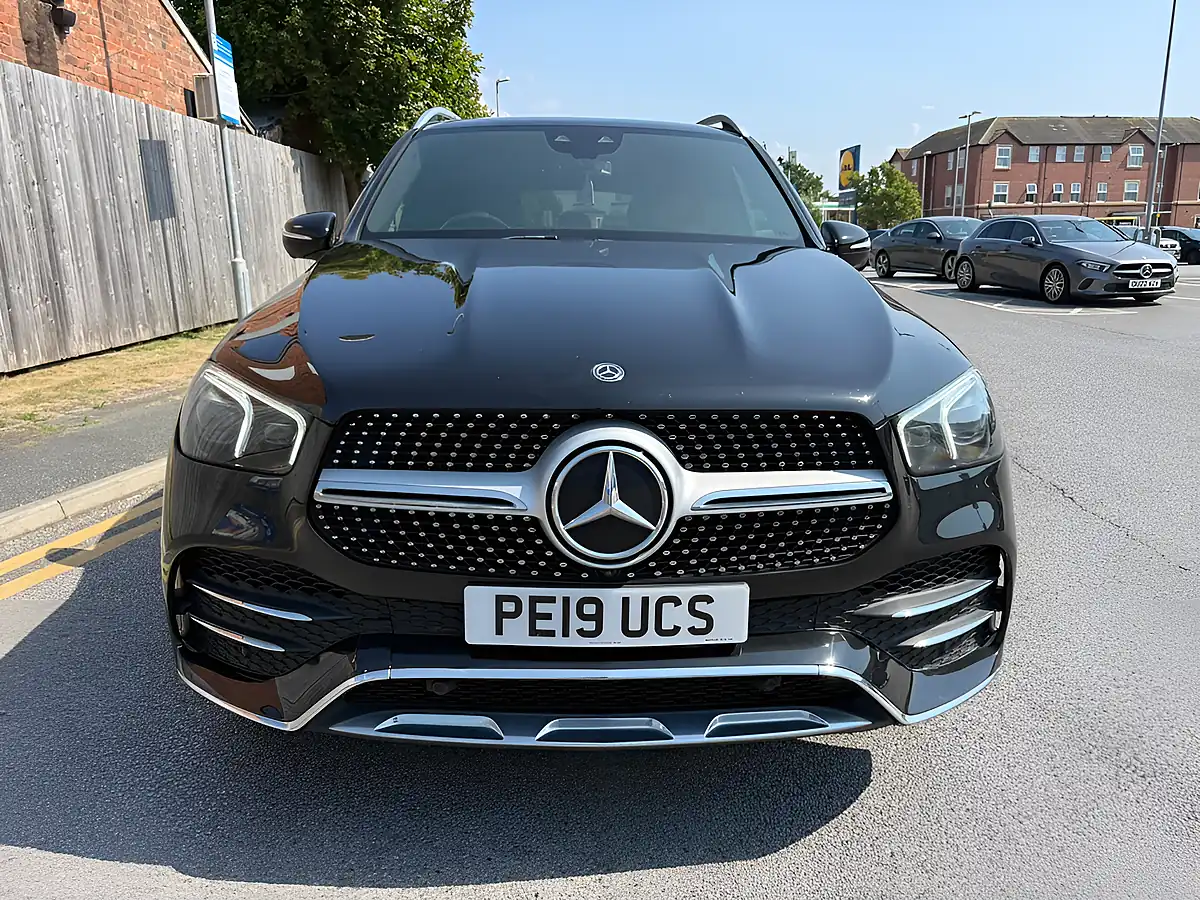 Used 2019 Mercedes-Benz Gle-Class AMG Line Premium Black - Interior and Exterior details 4