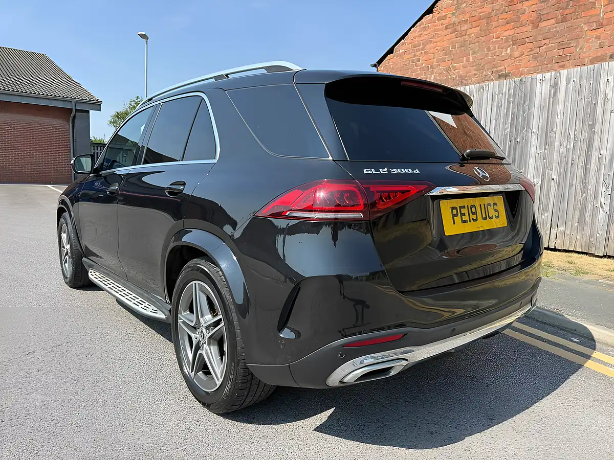 Used 2019 Mercedes-Benz Gle-Class AMG Line Premium Black - Interior and Exterior details 8