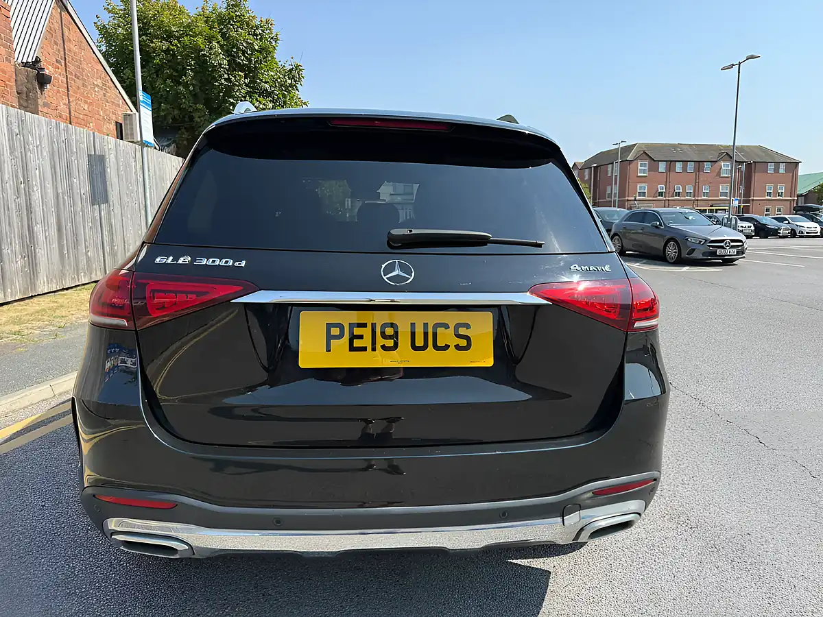 Used 2019 Mercedes-Benz Gle-Class AMG Line Premium Black - Interior and Exterior details 9