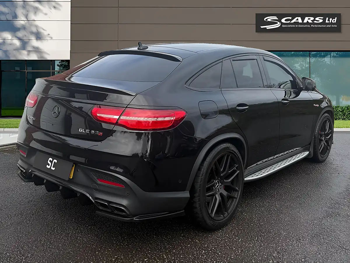 Used 2019 Mercedes-Benz Gle-Class Night Edition Black - Interior and Exterior details 5