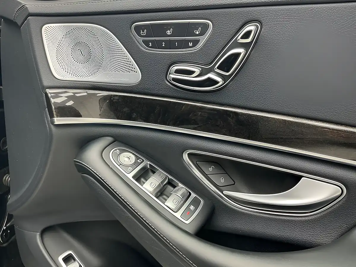 Used 2019 Mercedes-Benz S-Class AMG Line (premium Plus) Black - Interior and Exterior details 20