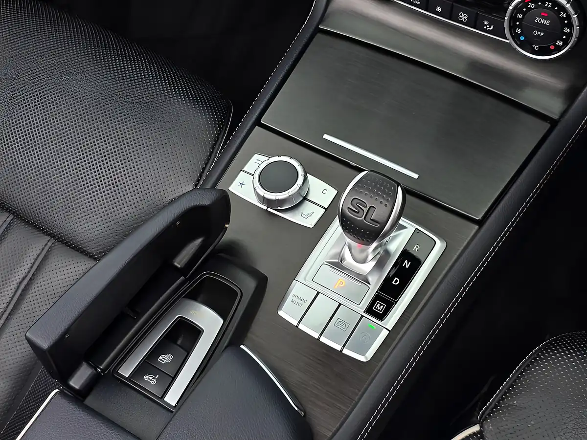 Used 2019 Mercedes-Benz Sl AMG Line (premium) Diamond White Tricoat - Interior and Exterior details 11