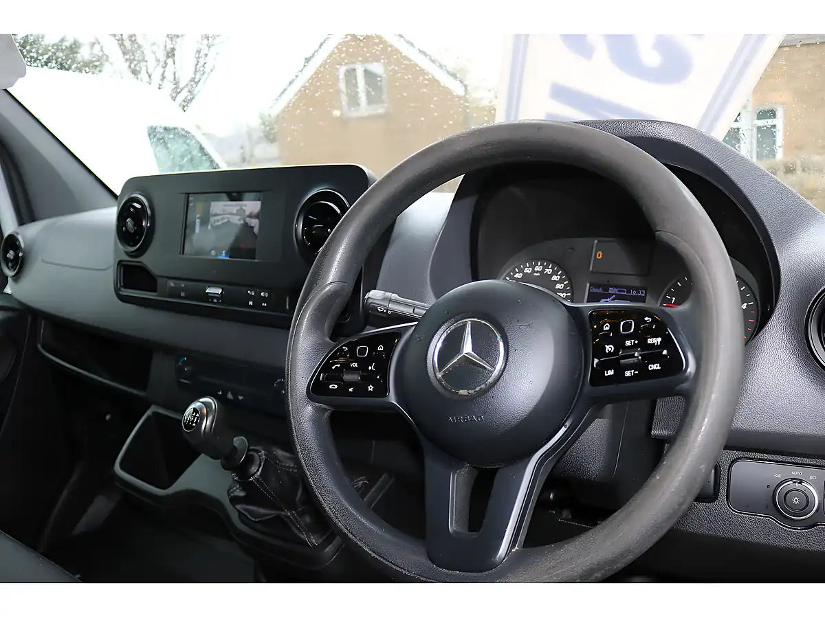 Used 2019 Mercedes-Benz Sprinter 314 Lwb White - Interior and Exterior details 15