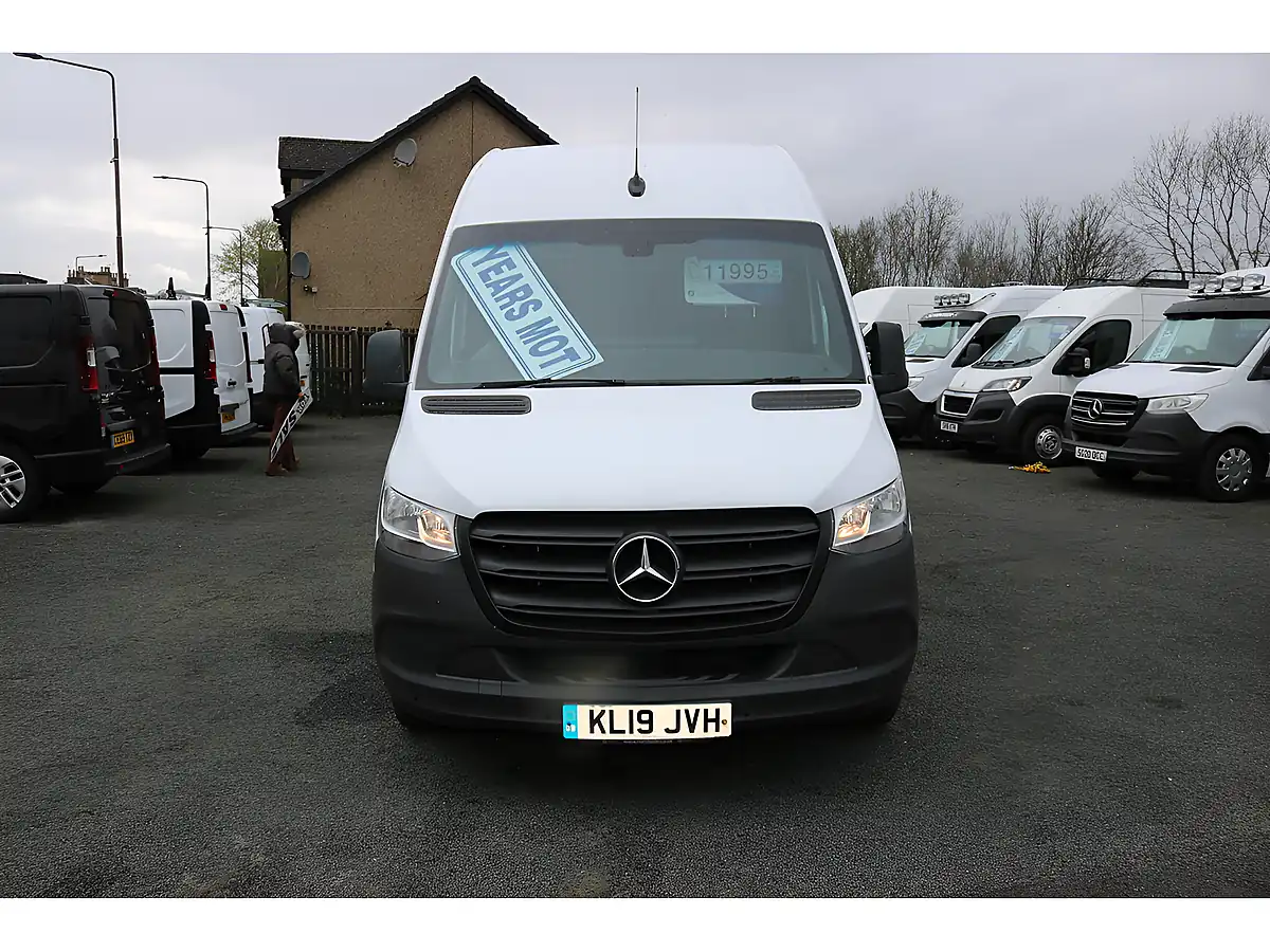 Used 2019 Mercedes-Benz Sprinter 314 Lwb White - Interior and Exterior details 2