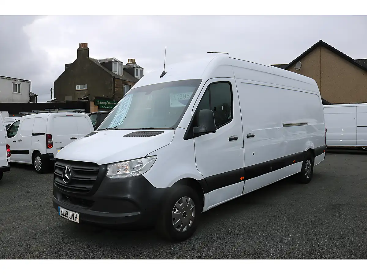 Used 2019 Mercedes-Benz Sprinter 314 Lwb White - Interior and Exterior details 3