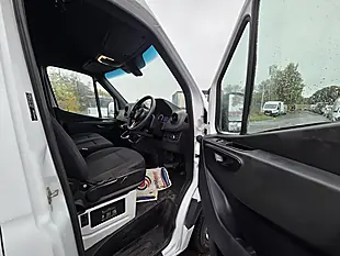 Used 2019 Mercedes-Benz Sprinter 314 RWD 35t White - Interior and Exterior details 11