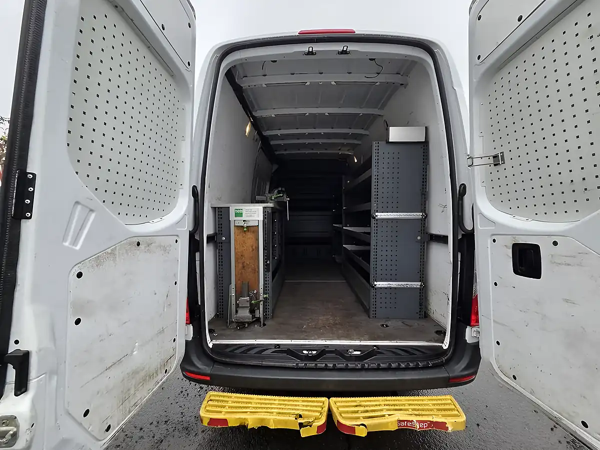 Used 2019 Mercedes-Benz Sprinter 314 RWD 35t White - Interior and Exterior details 8