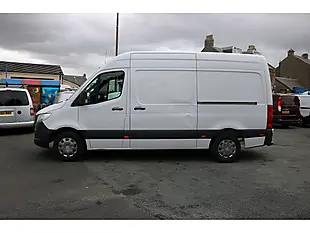 Used 2019 Mercedes-Benz Sprinter 314 White - Interior and Exterior details 4