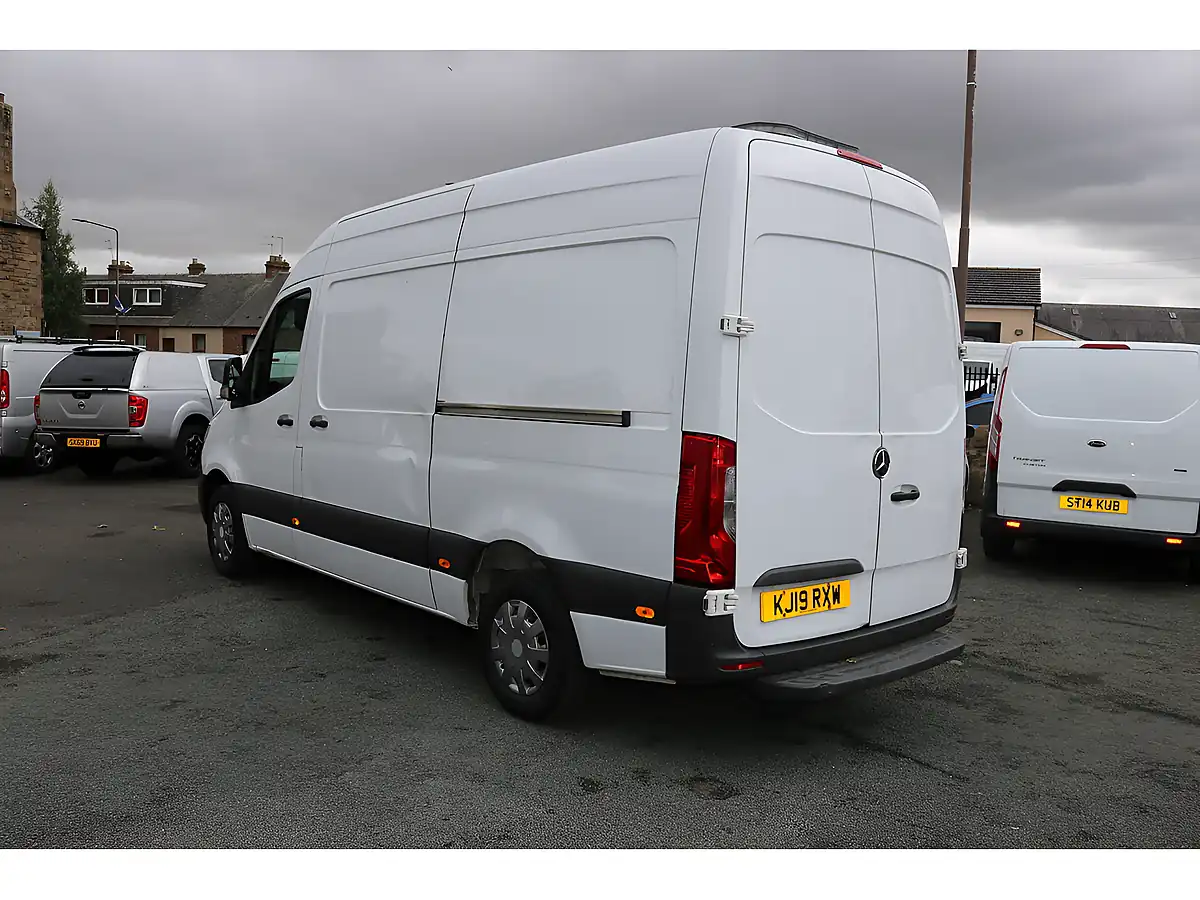 Used 2019 Mercedes-Benz Sprinter 314 White - Interior and Exterior details 5