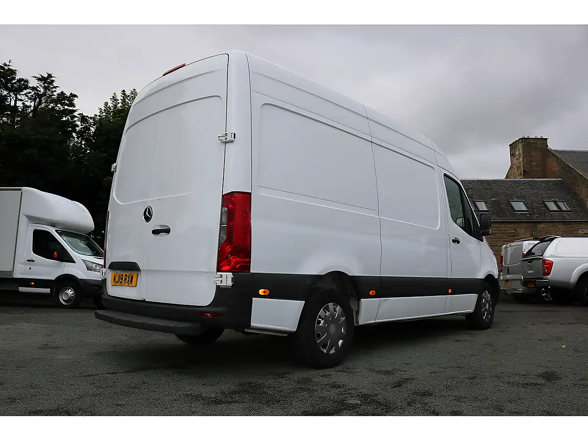 Used 2019 Mercedes-Benz Sprinter 314 White - Interior and Exterior details 9