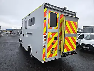 Used 2019 Mercedes-Benz Sprinter Ambulance White - Interior and Exterior details 4
