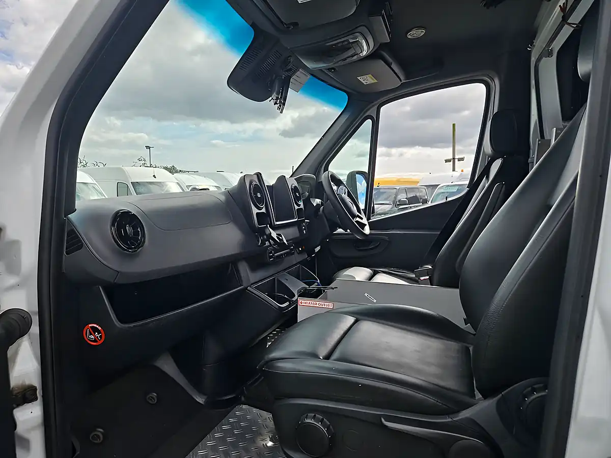 Used 2019 Mercedes-Benz Sprinter Ambulance White - Interior and Exterior details 11