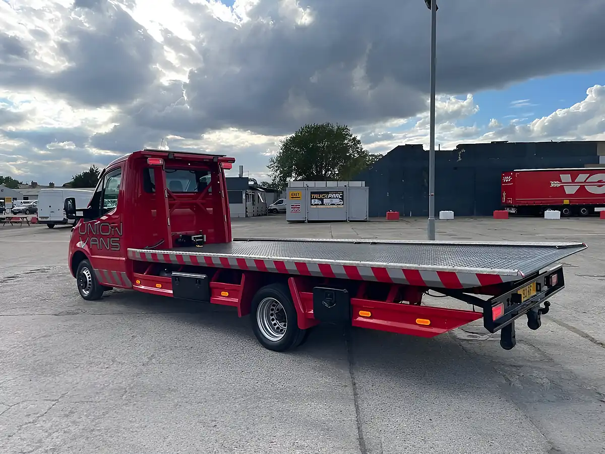 Used 2019 Mercedes-Benz Sprinter Chassis Cab Red - Interior and Exterior details 7