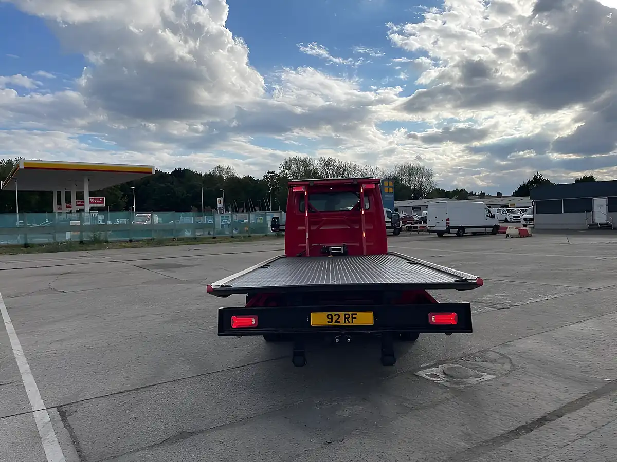 Used 2019 Mercedes-Benz Sprinter Chassis Cab Red - Interior and Exterior details 8