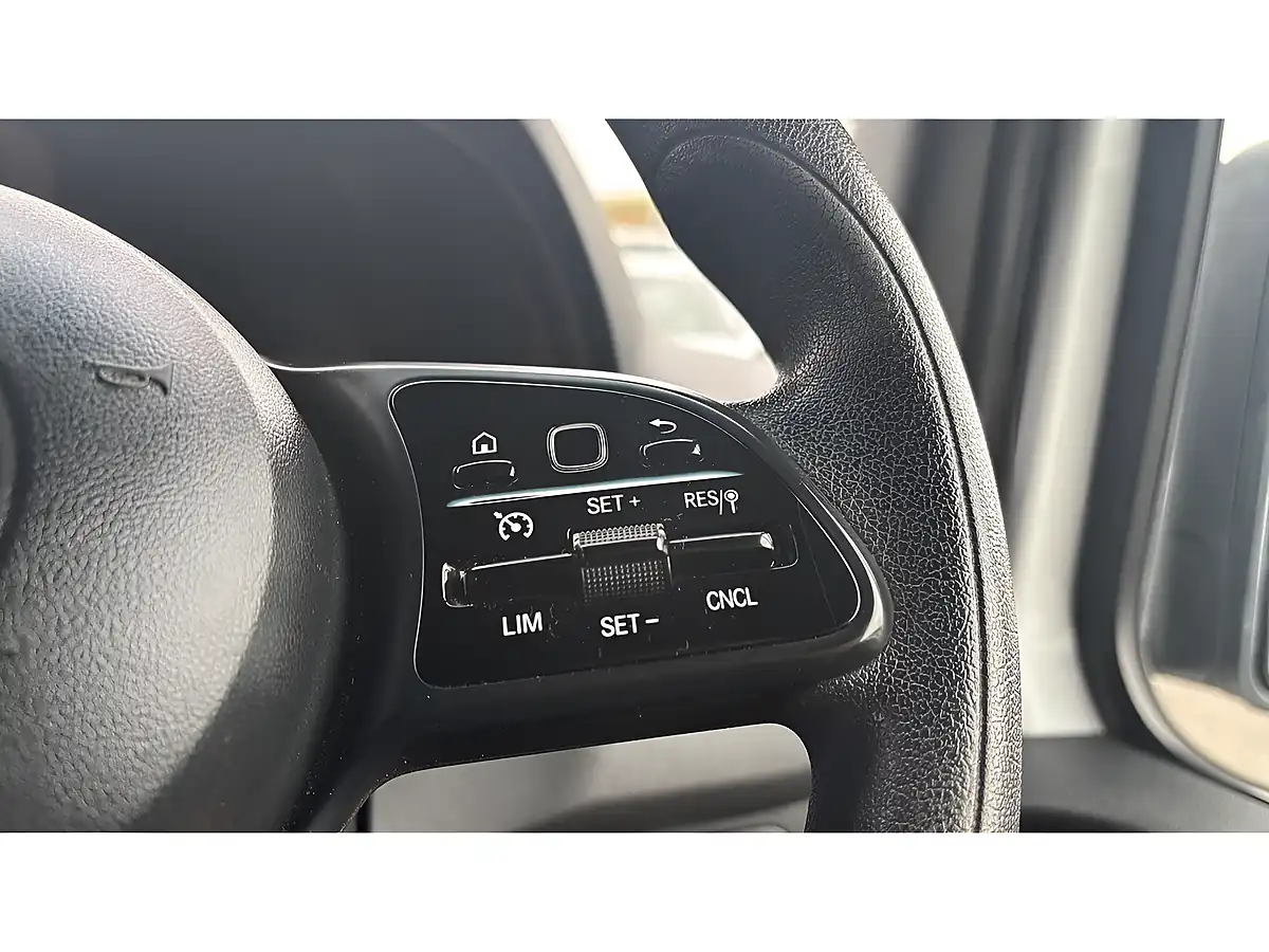 Used 2019 Mercedes-Benz Sprinter L2 White - Interior and Exterior details 13