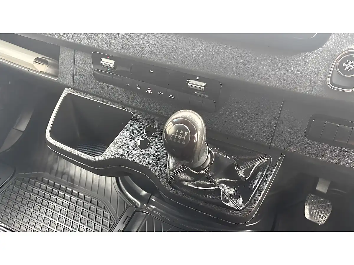Used 2019 Mercedes-Benz Sprinter L2 White - Interior and Exterior details 16