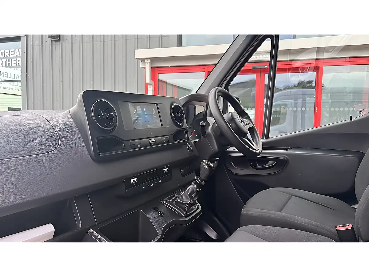 Used 2019 Mercedes-Benz Sprinter L2 White - Interior and Exterior details 2