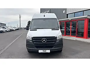 Used 2019 Mercedes-Benz Sprinter L2 White - Interior and Exterior details 9