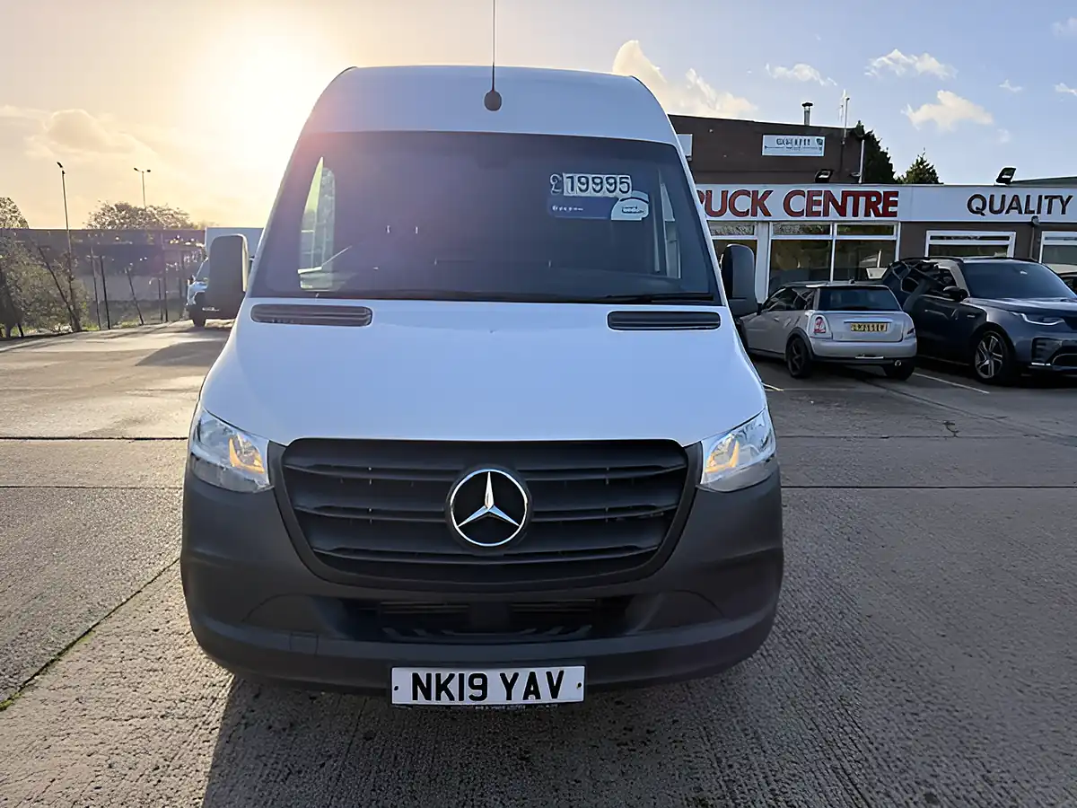 Used 2019 Mercedes-Benz Sprinter L3 H2 Lwb High Roof White - Interior and Exterior details 12