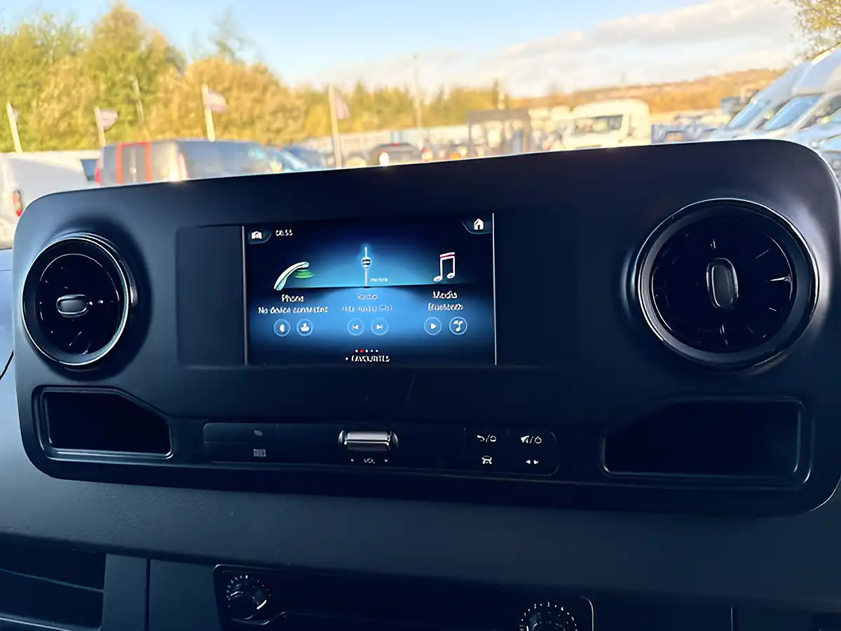 Used 2019 Mercedes-Benz Sprinter L3 H2 Lwb High Roof White - Interior and Exterior details 18