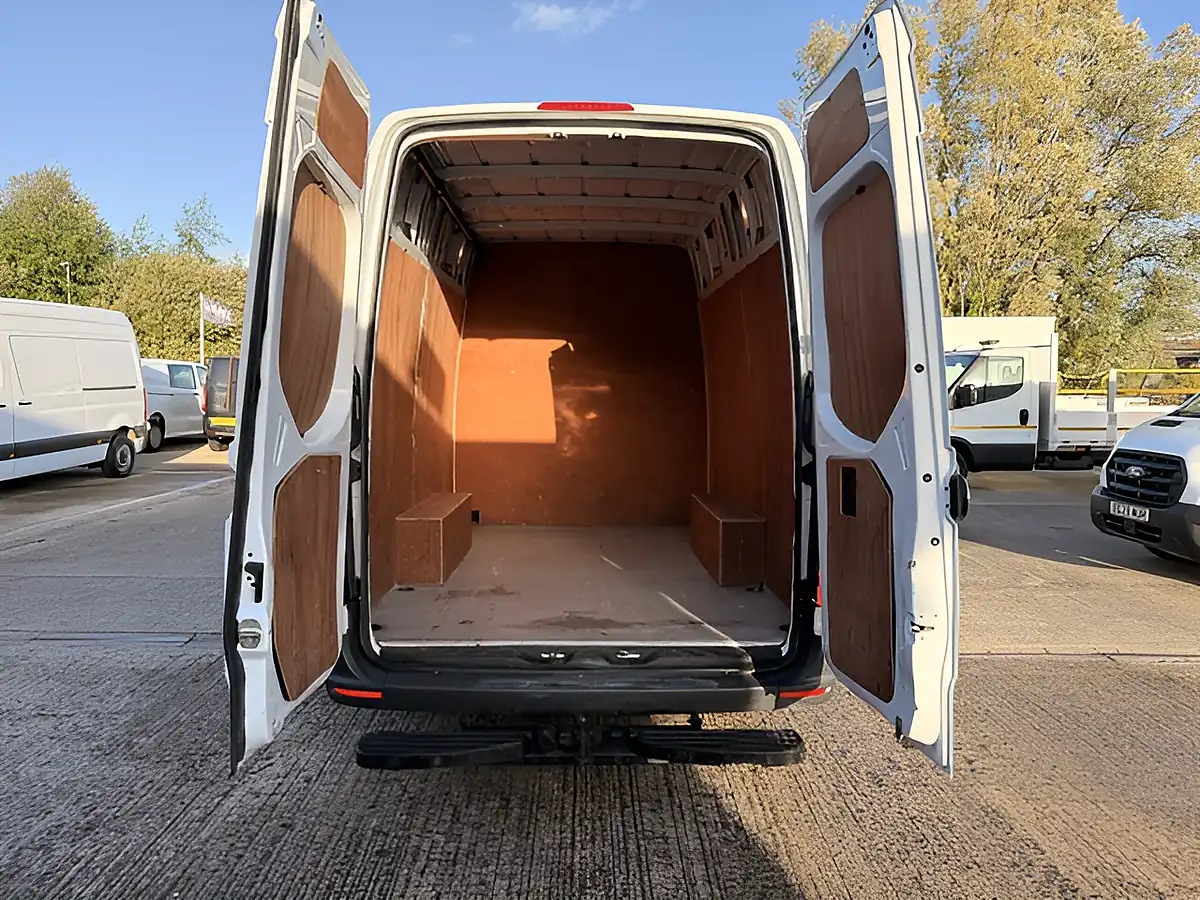 Used 2019 Mercedes-Benz Sprinter L3 H2 Lwb High Roof White - Interior and Exterior details 5