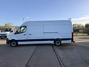 Used 2019 Mercedes-Benz Sprinter L3 H2 Lwb High Roof White - Interior and Exterior details 8