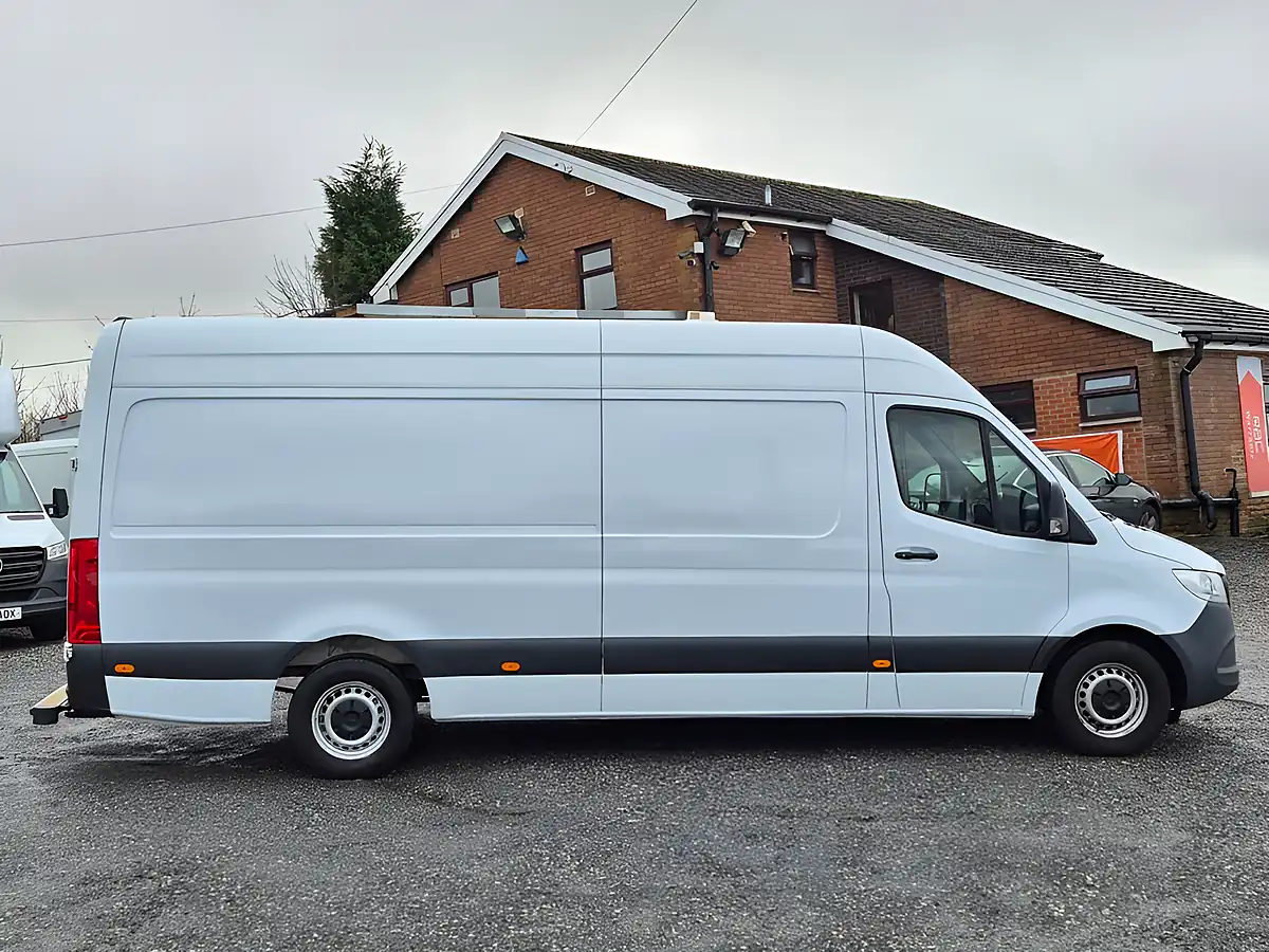 Used 2019 Mercedes-Benz Sprinter L3 H2 Lwb White - Interior and Exterior details 4