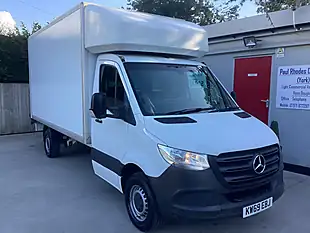 Used 2019 Mercedes-Benz Sprinter Luton White - Interior and Exterior details 6