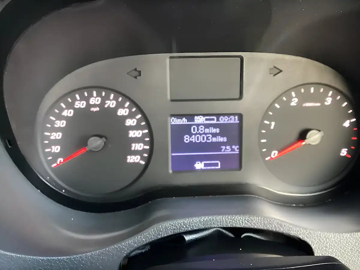 Used 2019 Mercedes-Benz Sprinter Lwb Chassis Cab White - Interior and Exterior details 12