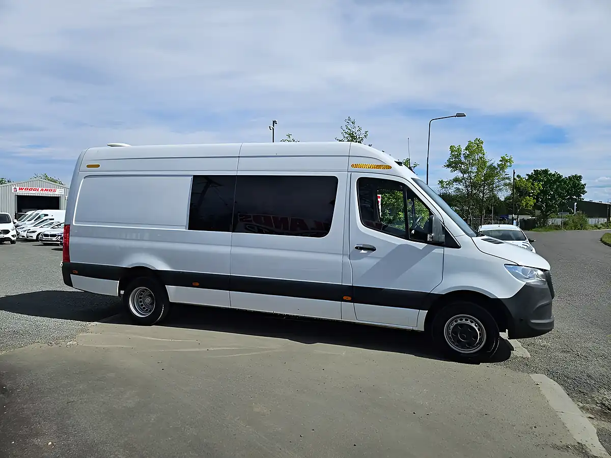 Used 2019 Mercedes-Benz Sprinter Lwb Crew Van White - Interior and Exterior details 2
