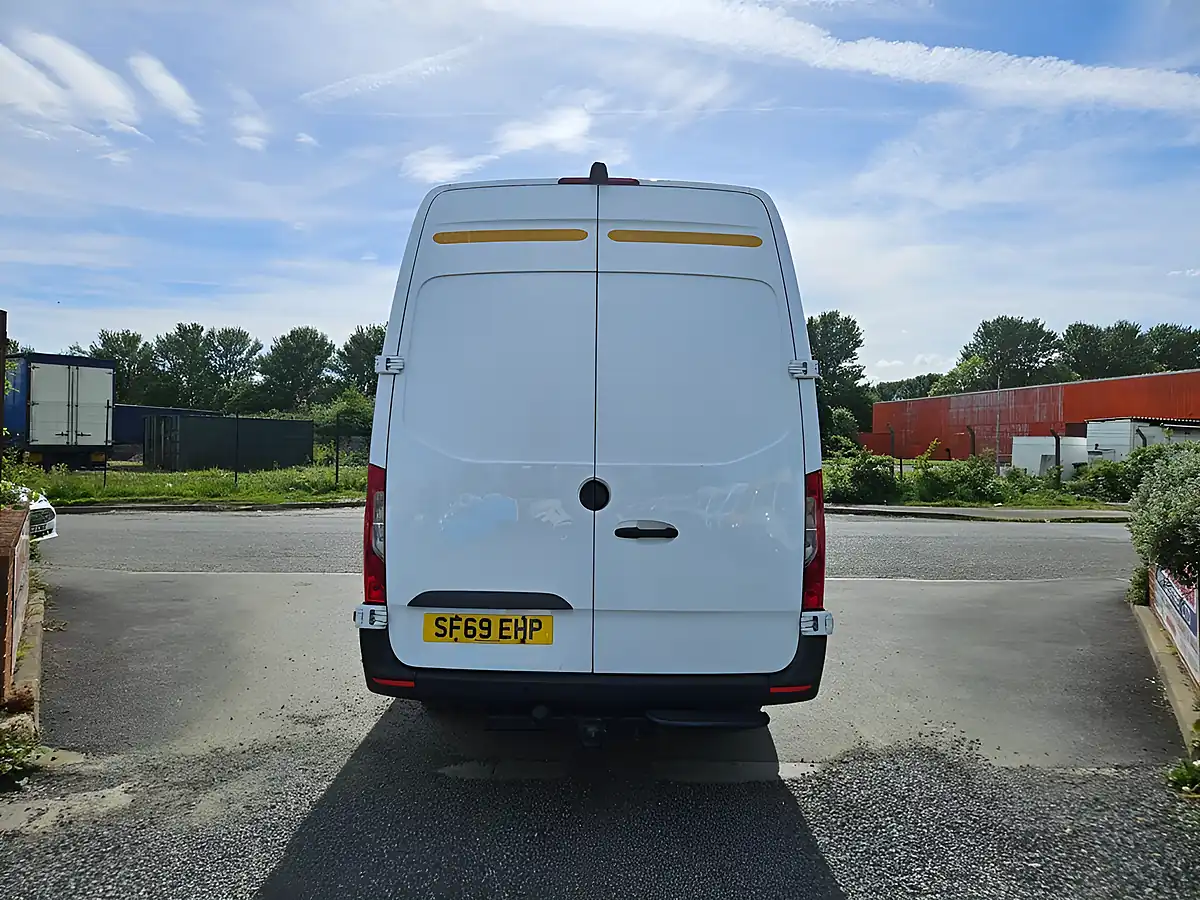 Used 2019 Mercedes-Benz Sprinter Lwb Crew Van White - Interior and Exterior details 7