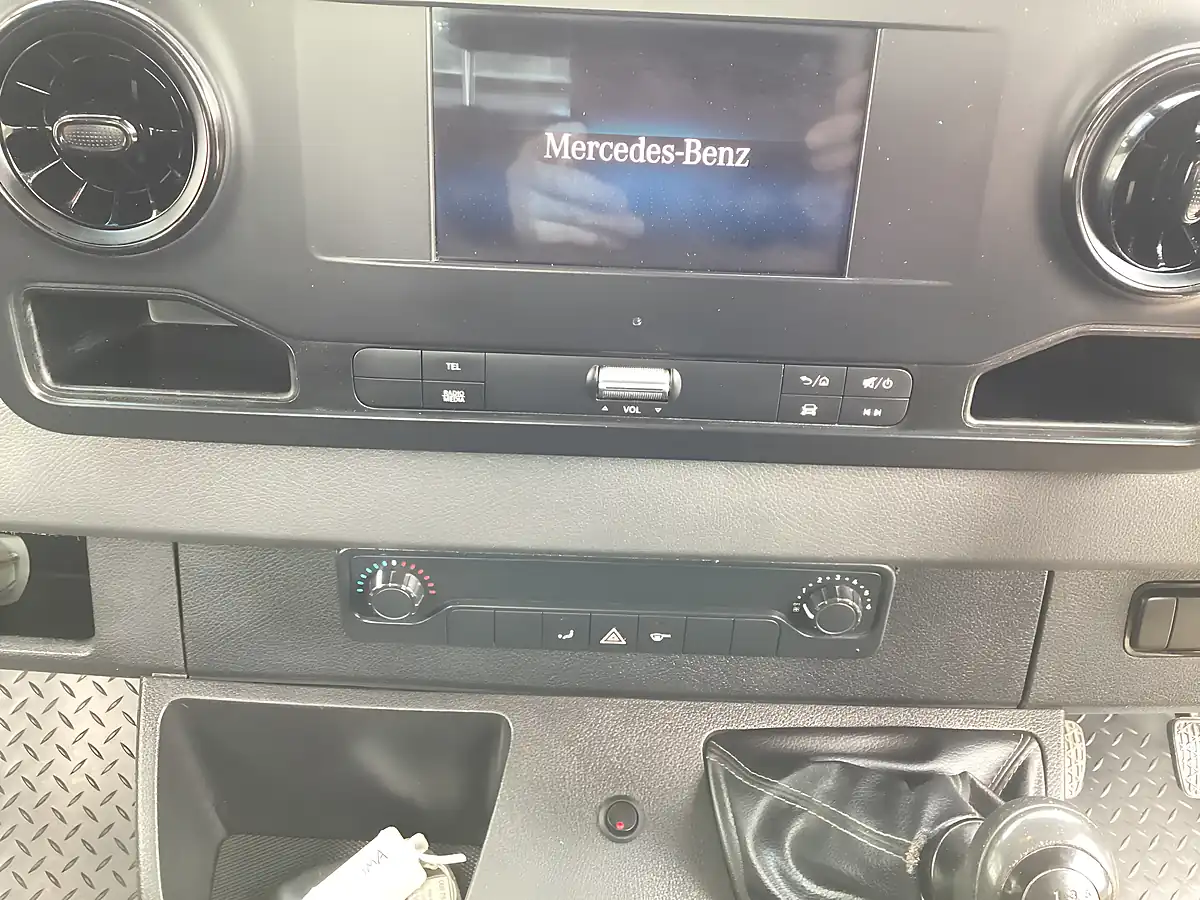 Used 2019 Mercedes-Benz Sprinter Lwb Drop-Side White - Interior and Exterior details 12