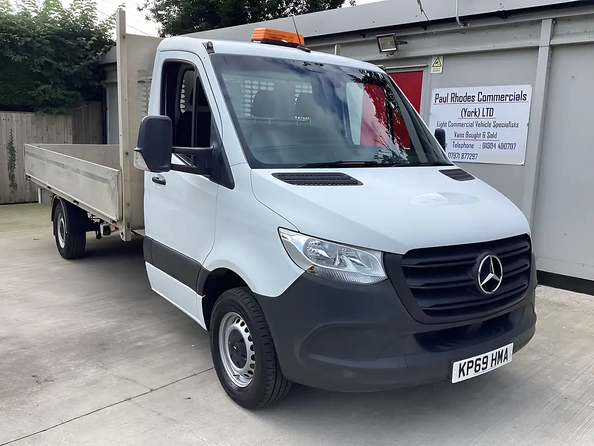 Used 2019 Mercedes-Benz Sprinter Lwb Drop-Side White - Interior and Exterior details 5