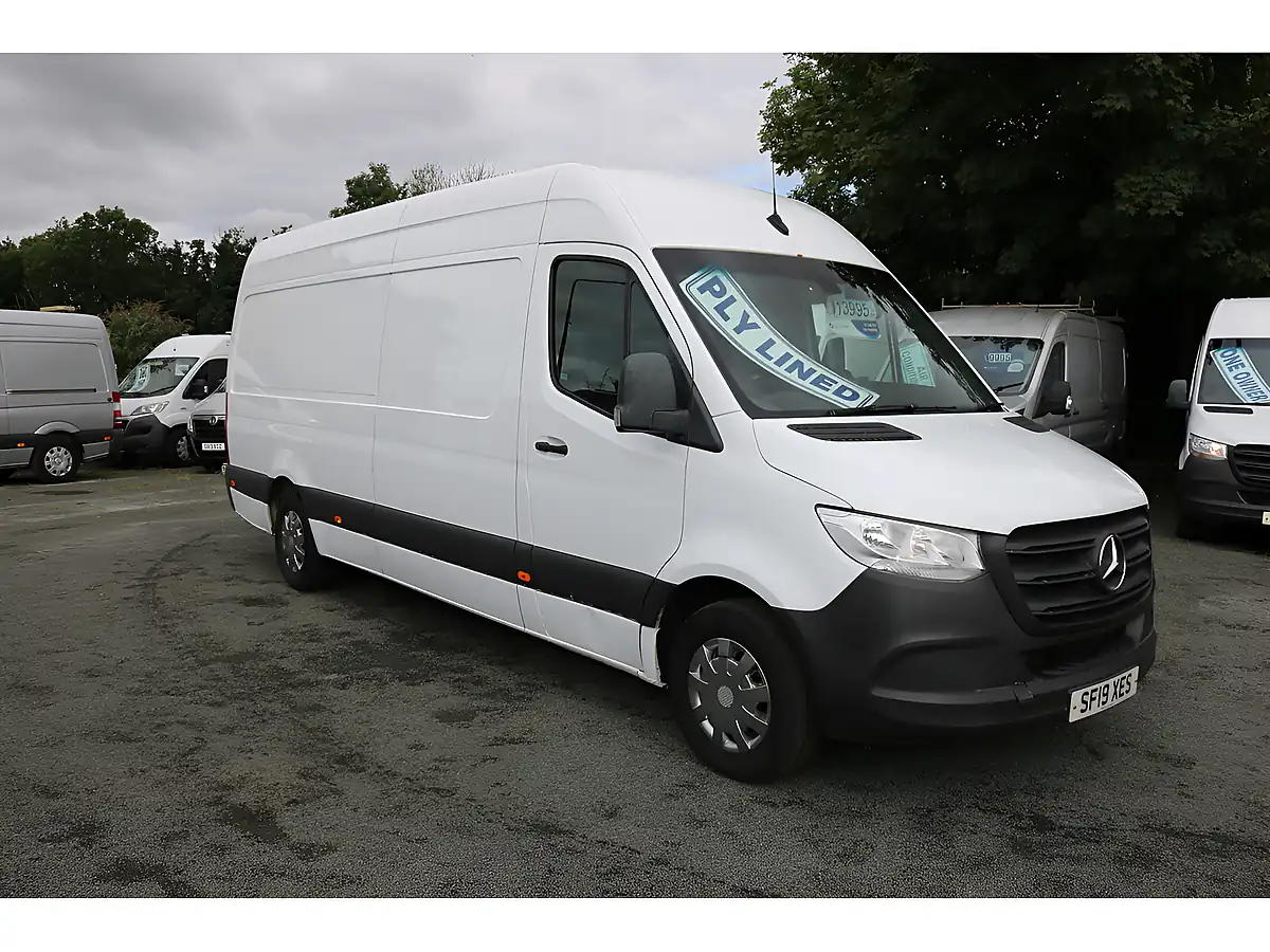 Used 2019 Mercedes-Benz Sprinter Lwb White - Front View