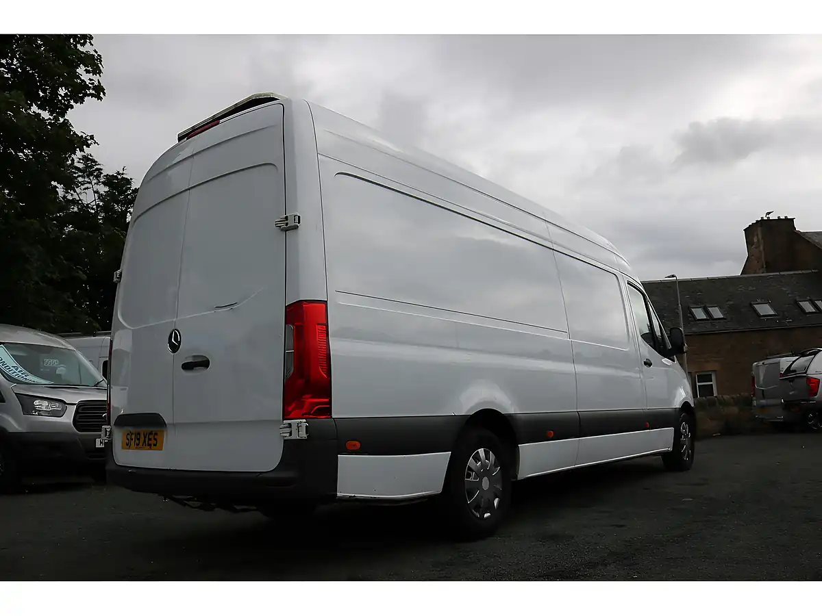 Used 2019 Mercedes-Benz Sprinter Lwb White - Interior and Exterior details 9