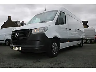 Used 2019 Mercedes-Benz Sprinter Lwb White - Interior and Exterior details 12