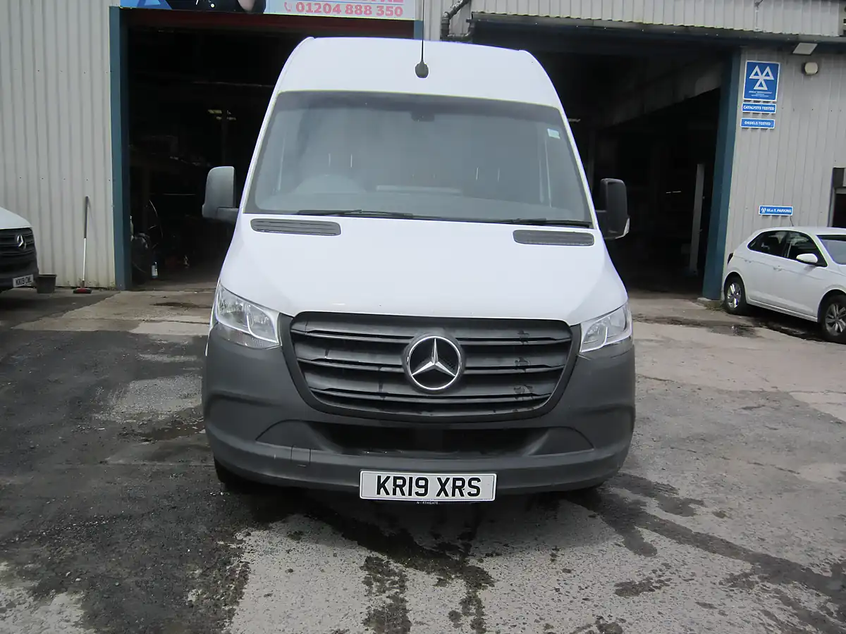 Used 2019 Mercedes-Benz Sprinter Lwb White - Interior and Exterior details 2