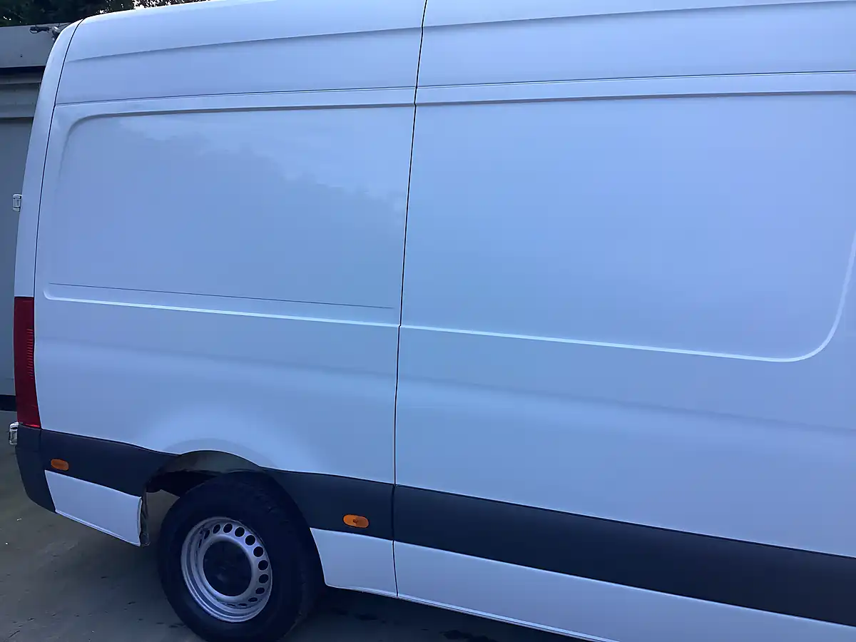Used 2019 Mercedes-Benz Sprinter Mwb White - Interior and Exterior details 9