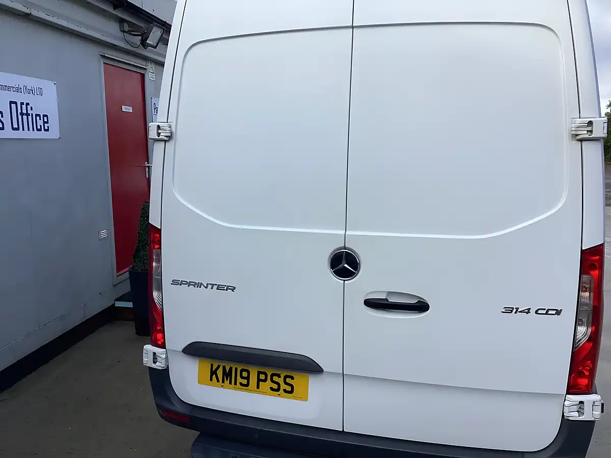 Used 2019 Mercedes-Benz Sprinter Mwb White - Interior and Exterior details 10