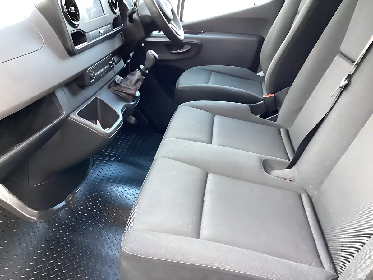 Used 2019 Mercedes-Benz Sprinter Mwb White - Interior and Exterior details 11