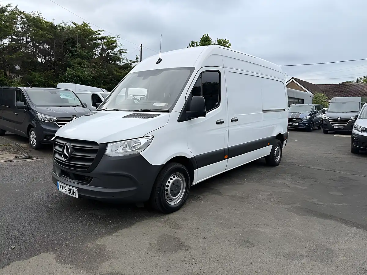 Used 2019 Mercedes-Benz Sprinter Panel Van White - Interior and Exterior details 8