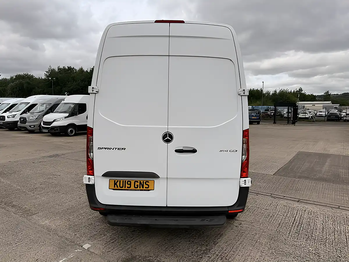 Used 2019 Mercedes-Benz Sprinter Premium White - Interior and Exterior details 4