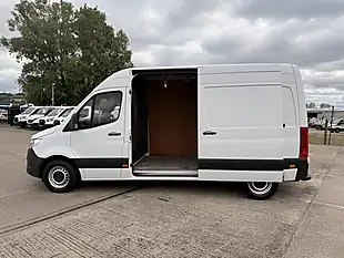 Used 2019 Mercedes-Benz Sprinter Premium White - Interior and Exterior details 9