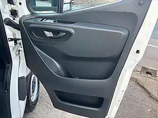 Used 2019 Mercedes-Benz Sprinter Tipper White - Interior and Exterior details 13