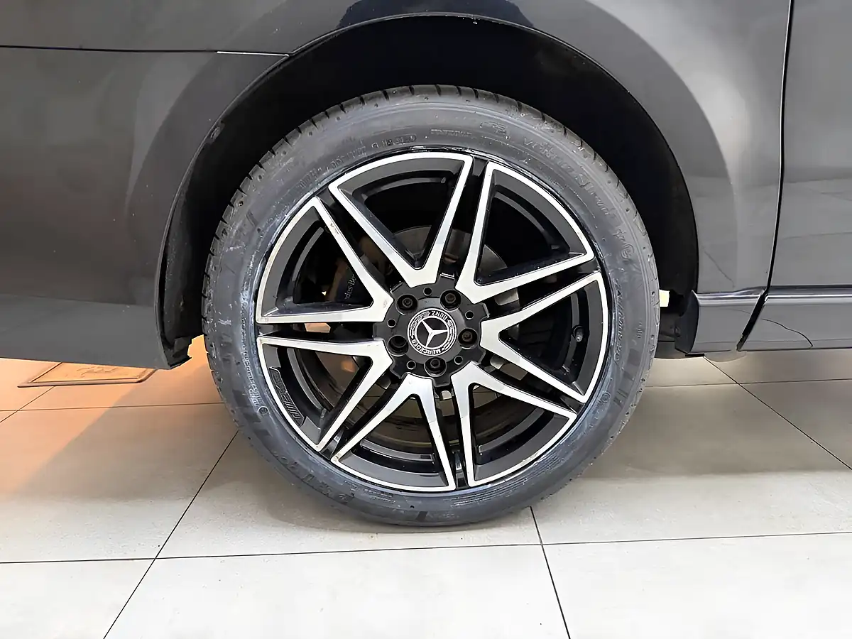 Used 2019 Mercedes-Benz V Class AMG Line Marco Polo Horizon Black - Interior and Exterior details 14