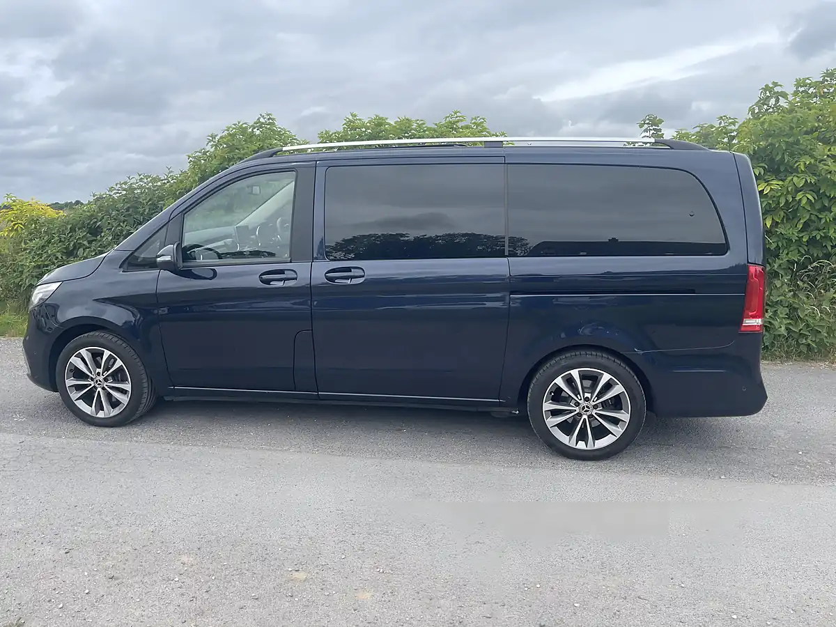Used 2019 Mercedes-Benz V Class Sport Cavansite Blue Metallic - Interior and Exterior details 6