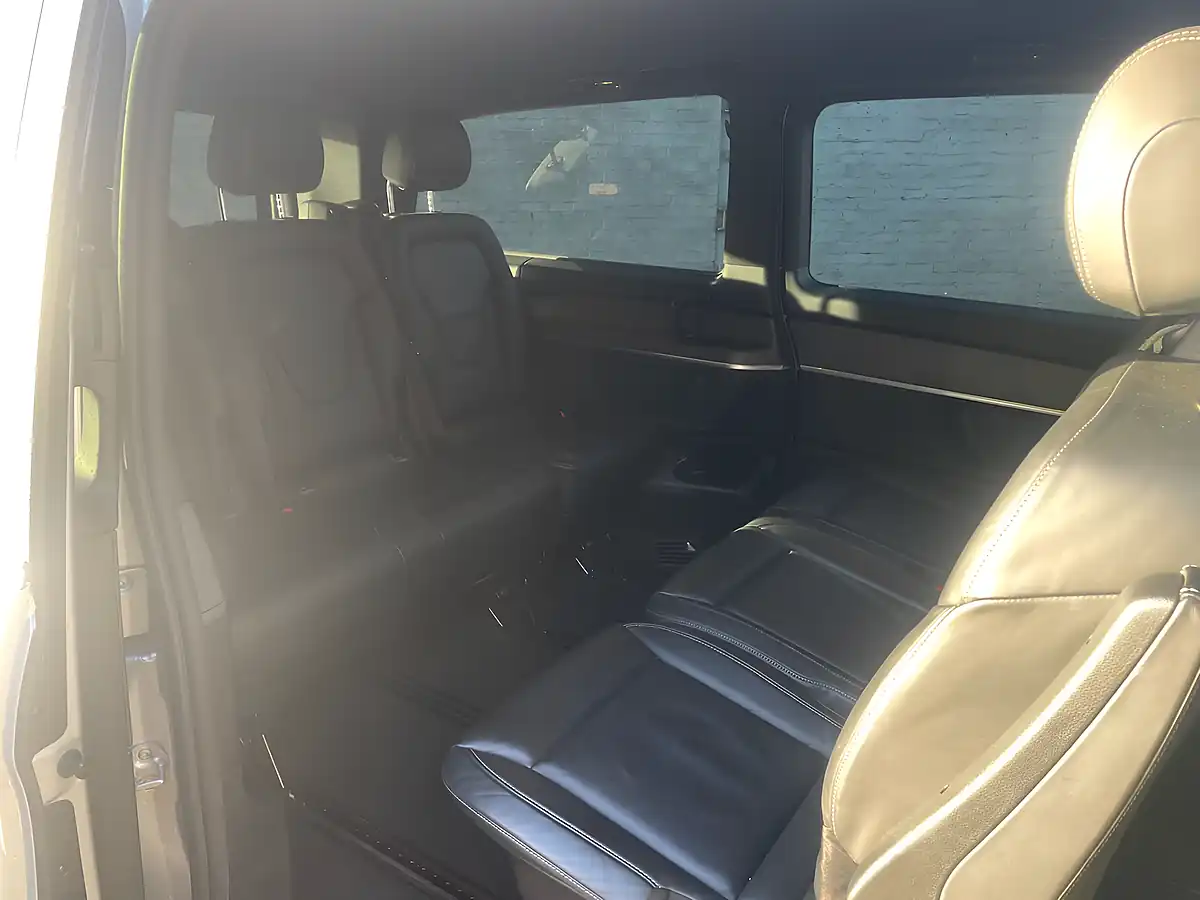 Used 2019 Mercedes-Benz V-Class Sport Silver - Interior and Exterior details 12